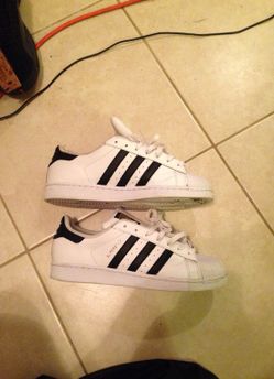Adidas shell tops size 10