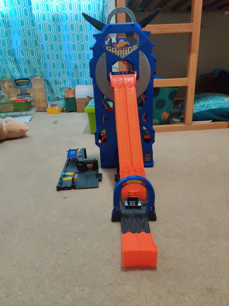 Hot wheels Mega Garage