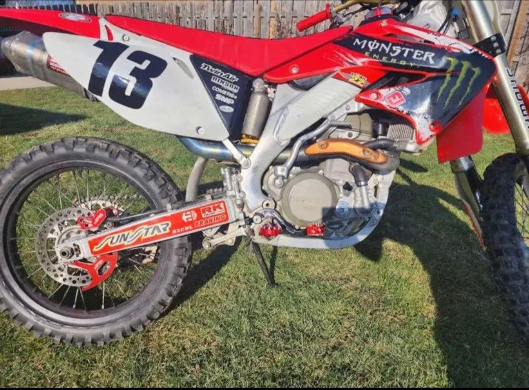 Honda CFR  450 R