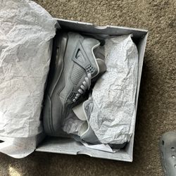 Size 14 Paris Wet cements