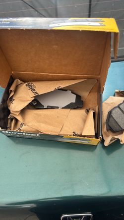 Ceramic Brake Pads. Front only . Honda Pilot.