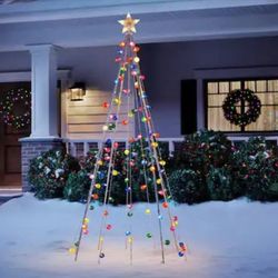 Outdoor Christmas Tree 