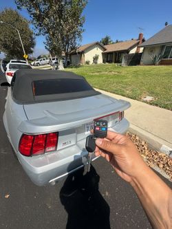 Car Keys N Remotes/ Llaves Con Control
