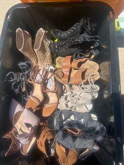 Size 6 Woman’s Shoes