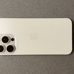 Unlocked iPhone 15 Pro Max, White Titanium, 512gb