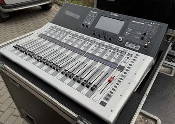 Yamaha TF3 48-channel Digital Mixer case x pro