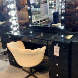 Vanity Mirror & Table Set