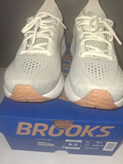 Woman’s Brooks shoes