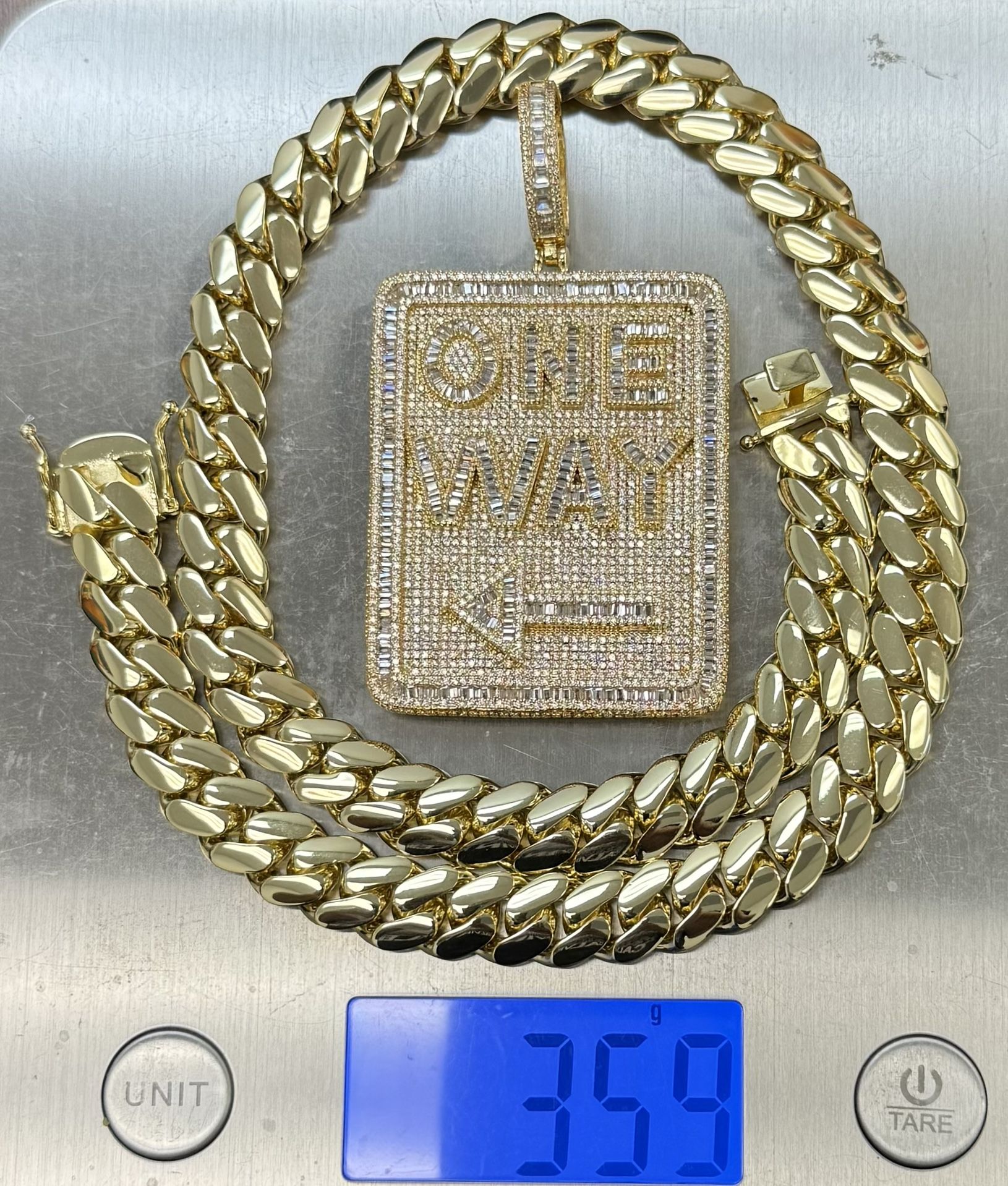 * Diamonds: VVS Simulated Diamonds (CZ+) * PVD 14K Gold Plating (5 Layers) 💥💥