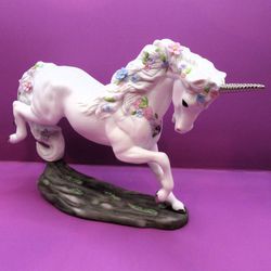 Unicorn Fine Porcelain Figurine Love’s Delight by Princeton Gallery