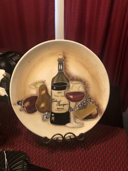 Decorative wine Plate With Iron Stand Holder