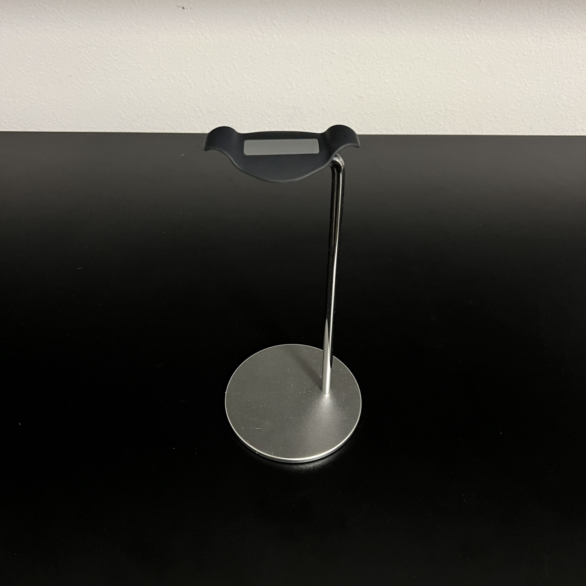 Headphone Placeholder