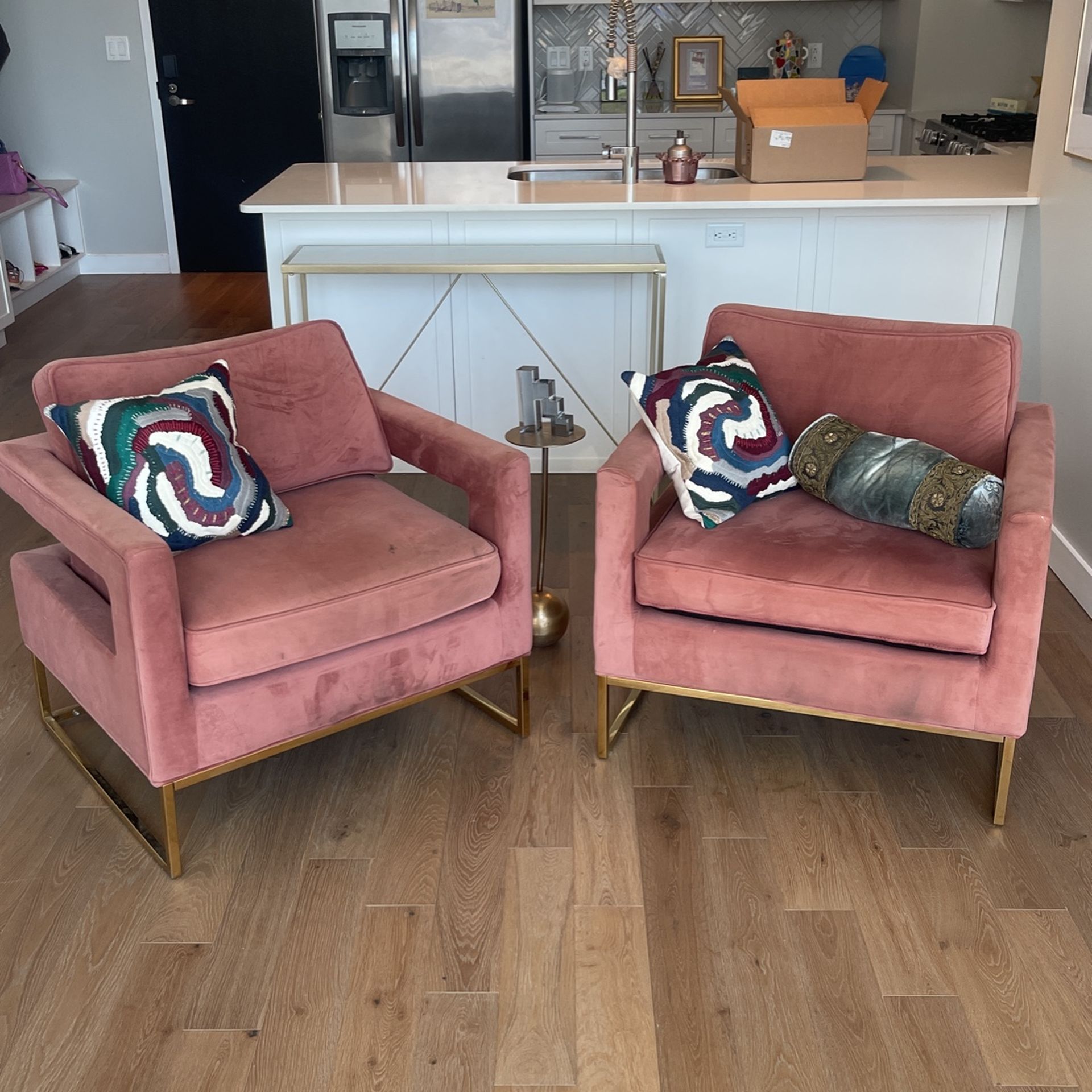 2 Pink Velvet Chairs