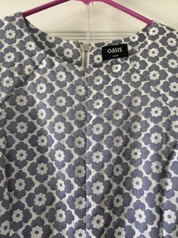 Dresses In Size 6–8