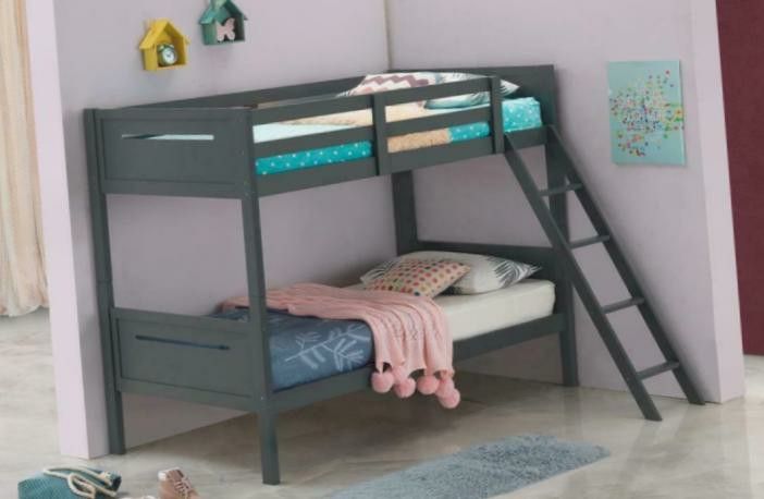 Twin/Twin Bunk Bed