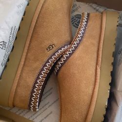 Size 11 Men’s Uggs
