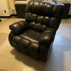 Recliner chair / Lazyboy
