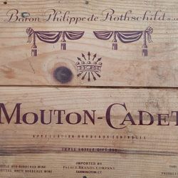 Vintage Wooden Mouton-Cadet 3-Bottle Wine Box with Hinged Cover