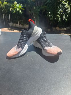 Nike React Flyknit Sneakers