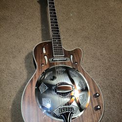 Resonator Guitar 