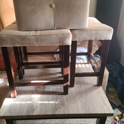 Kitchen  Table With 4 Stool Chairs 