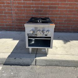 Dukers - DCSPA2, Commercial 18" Countertop Stock Pot Range 2 Buner 16000 BTU/H Natural Gas/Liquid Propane