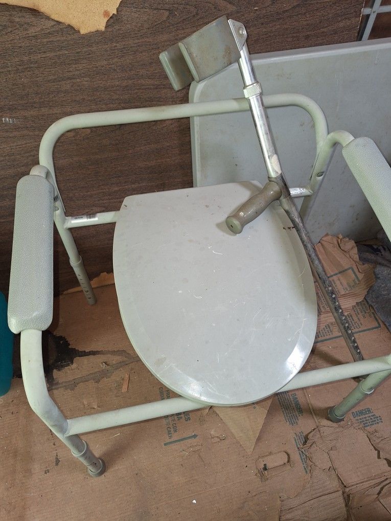 Handicap Seat/toilet And Cane