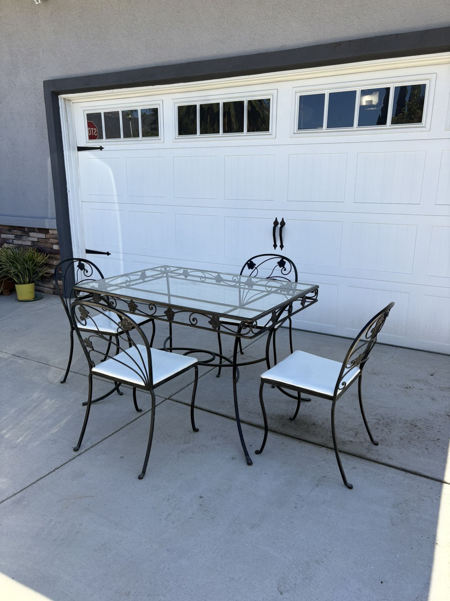 Salterini Wrought Iron Patio Dining Table Set With 4 Chairs