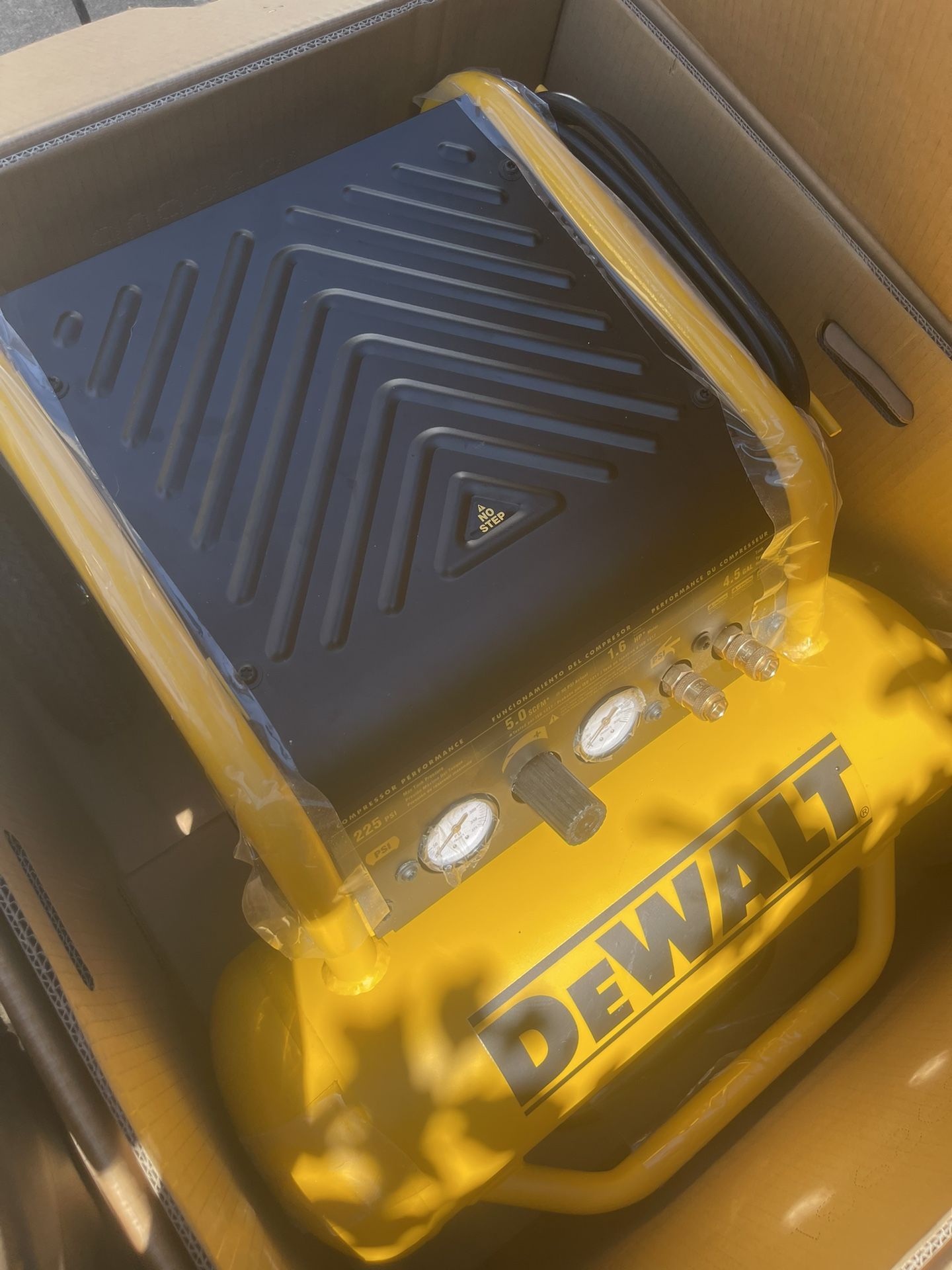 Dewalt Compressor 