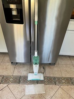 Shark steamer with two pads tested and great working condition when you come I’ll try it for you