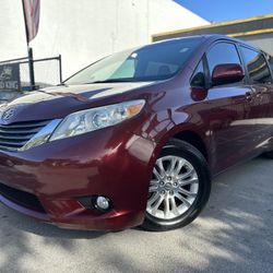 2014 Toyota Sienna