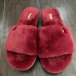 Ugg Slippers  Size 8