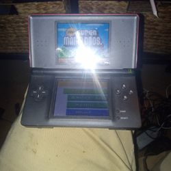 Nintendo DS Lite W/ New Mario Brothers