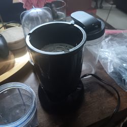 Blender/food processor