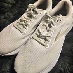 Brooks Running Shoes Size 12.0 