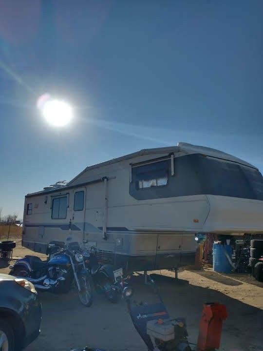 Avion 5thwheel