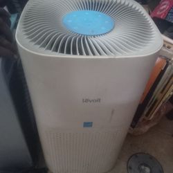 LēVoit CORE 6005 Smart True HEPA Air Purifier
