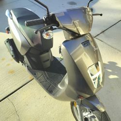Genuine Scooter Brio 50i 2023