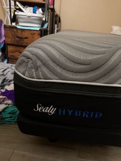 Sealy Hybrid Mattress & electric base