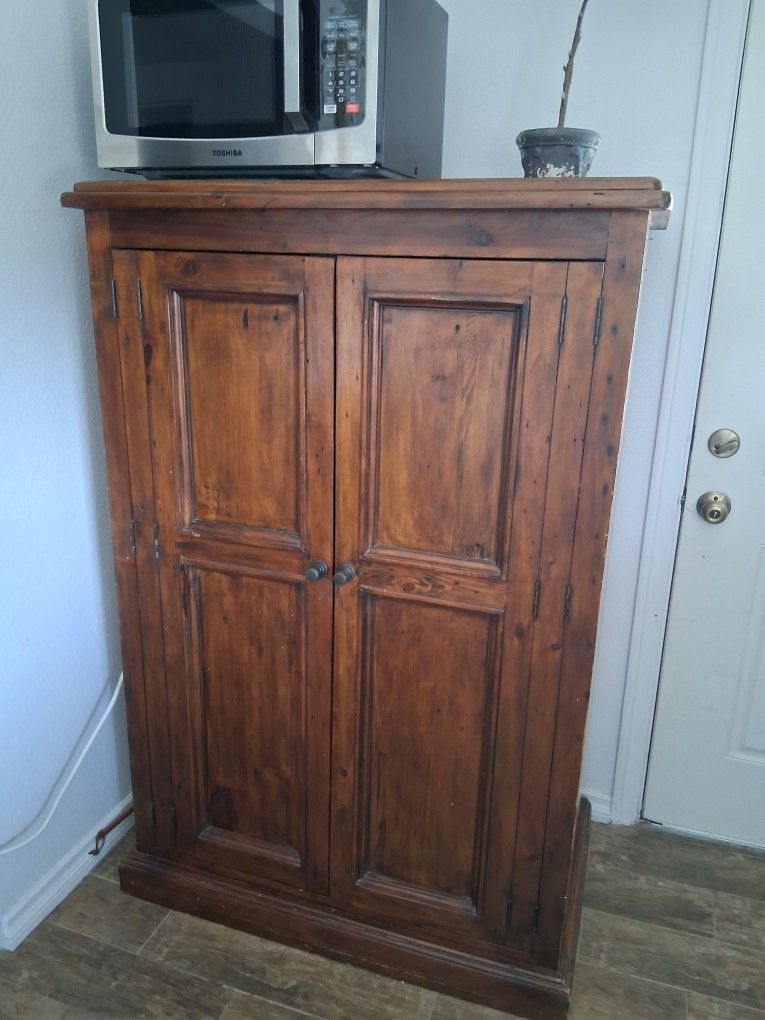 Hidden Computer Desk, Or Kitchen Pantry