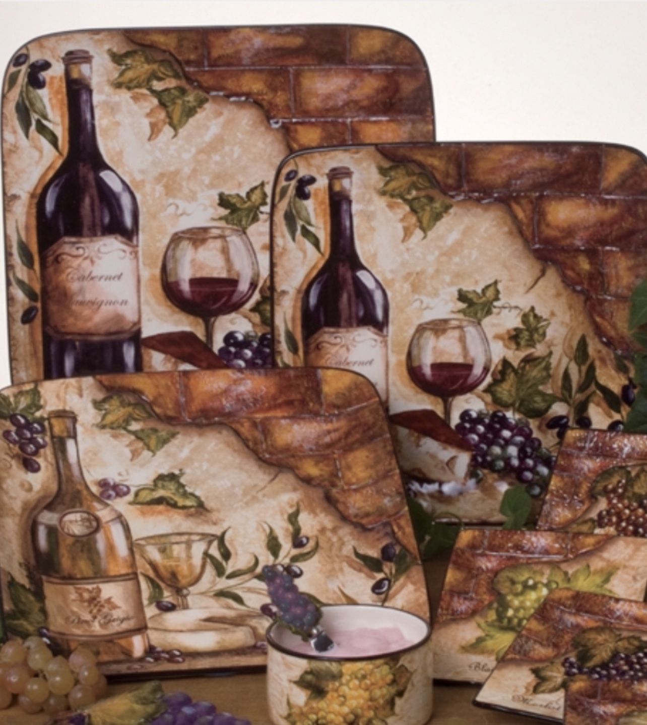 🌹Beautiful Brand New Certified International Wine Cellar Dinnerware Set by Tre Sorelle Studios. 🌹Please Read Description for more Details .