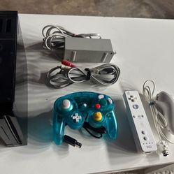 Nintendo Wii Bundle Over 11,000 Games  (Compatible With 21+ Retro Consoles)