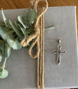 STERLING SILVER CROSS