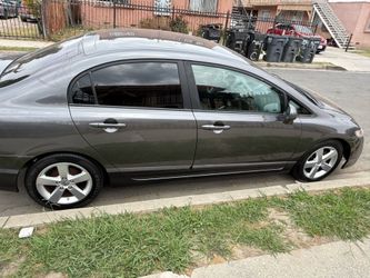 Honda civic 2011