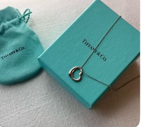 Authentic Tiffany & Co Elsa Peretti Open Heart Necklace Sterling silver (925) - stamped Tiffany & Co / Peretti / Spain Includes original Tiffany box +