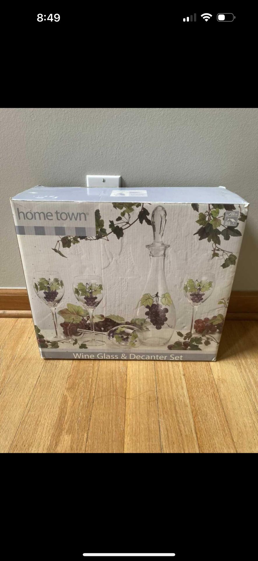 hometown wine glass & Decanter set. brand new