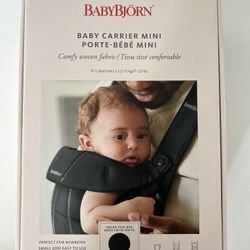 BabyBjörn Baby Carrier Mini, Cotton, Black