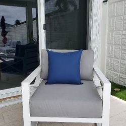 Sofa And Chairs 