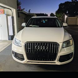 2014 Audi Q5 - $3000 OBO