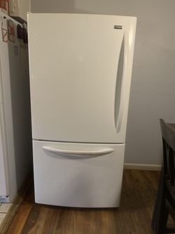 Good condition fridge
